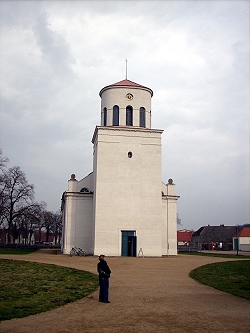 Schinkel-Kirche in Neuhardenberg 