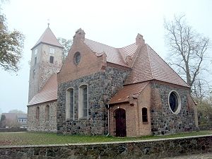 Die Feldsteinkirche in Menz