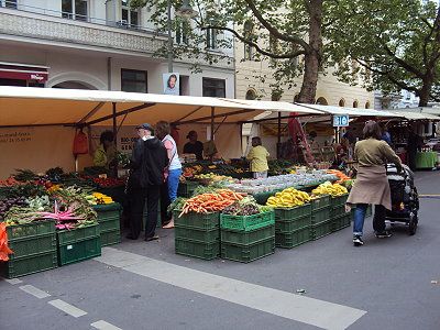 Gemüseangebot auf dem Kollwitzmarkt